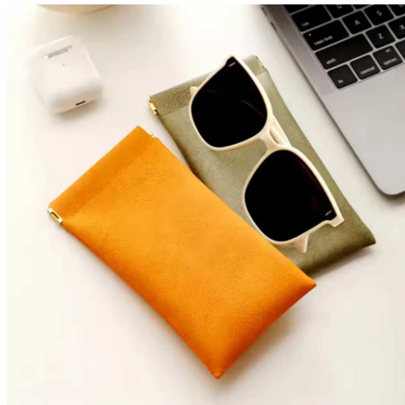 Icone™ StoragePouch: Automatic Sealing Closure Portable Storage Pouch