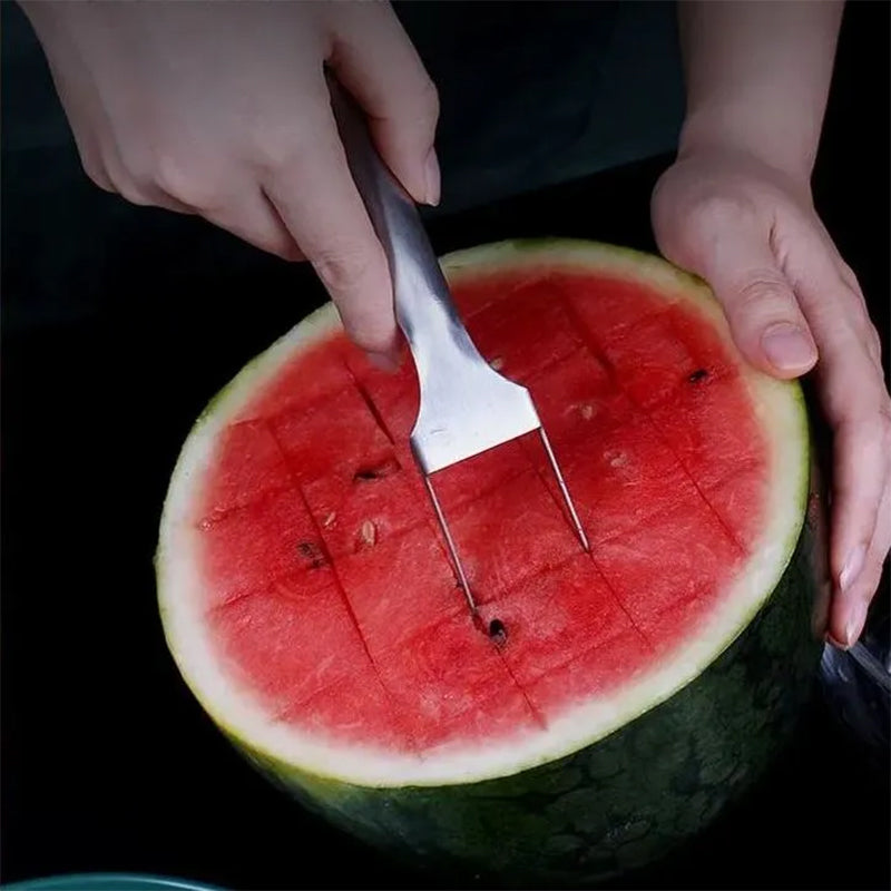 Globetrek° FruitCutter: 2-in-1 Multi-Function Fruit Fork And Slicer
