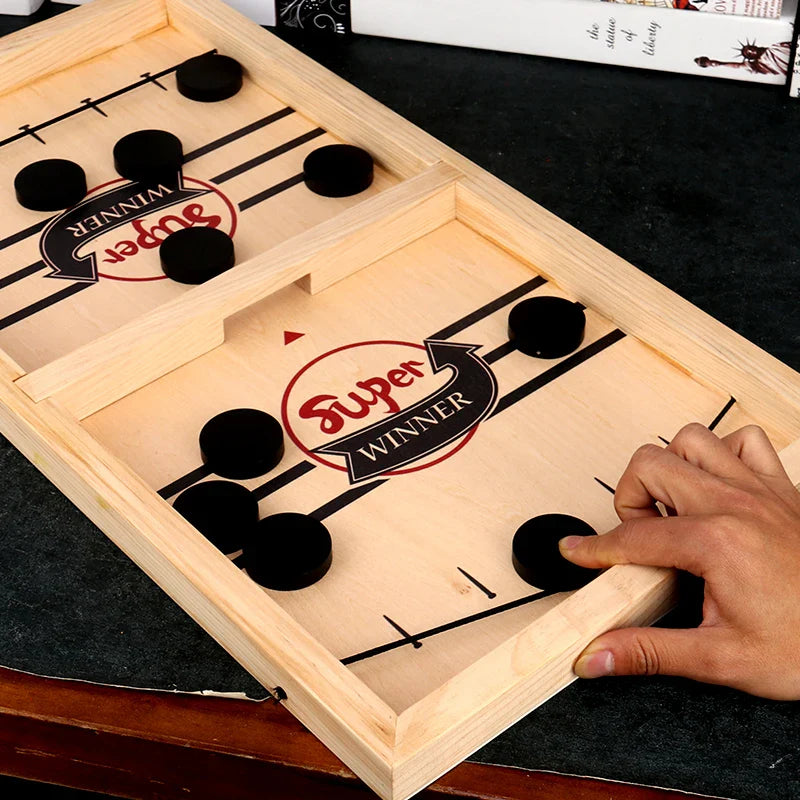 Kletshuts™ Hockey - Sling Hockey Board Game
