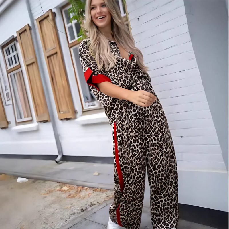 Icone™ LeopardOutfit: All Day Comfort With 2-Piece Leopard Outfit Set