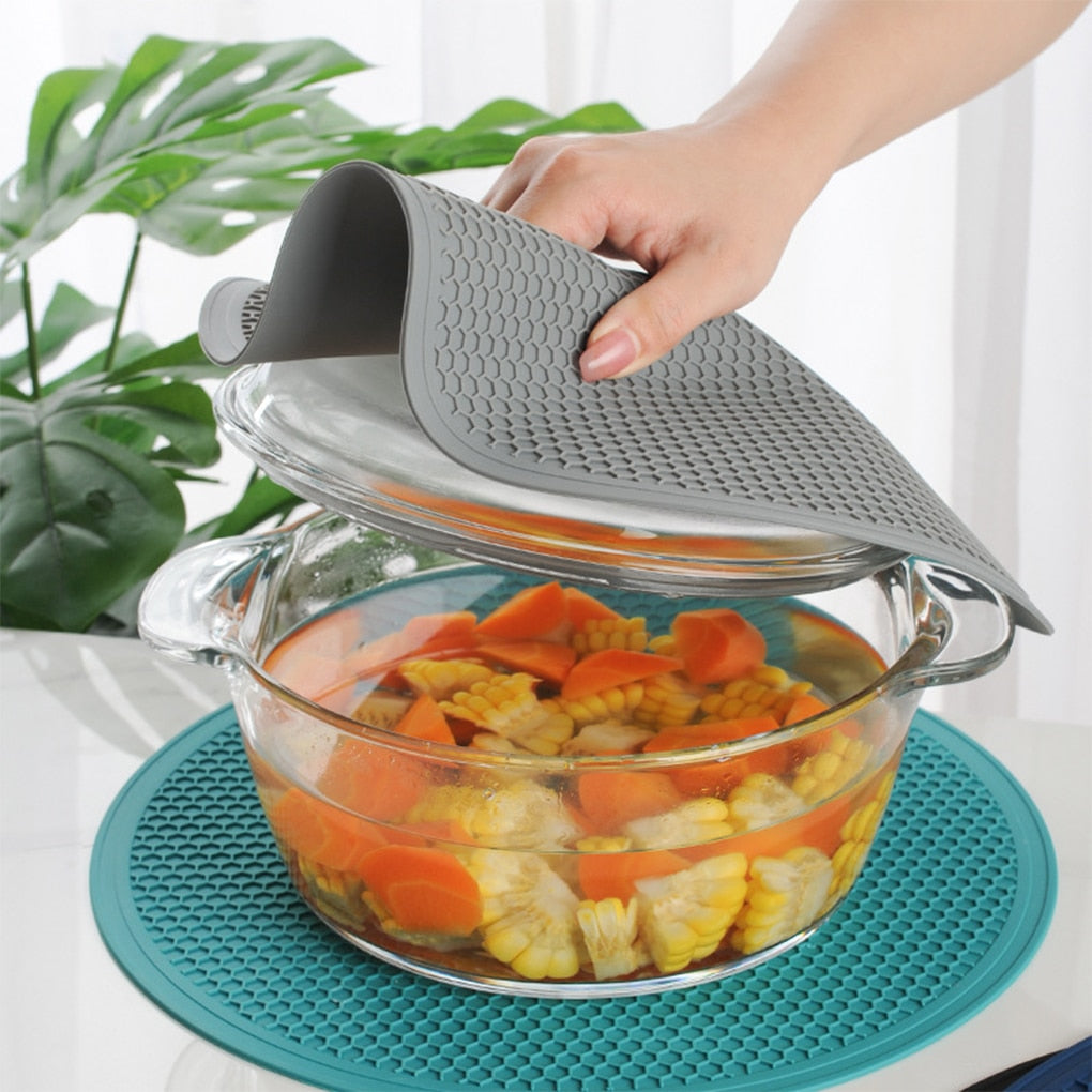 Globetrek° ProtectivePad - Versatile Heat Resistant Protective Mat