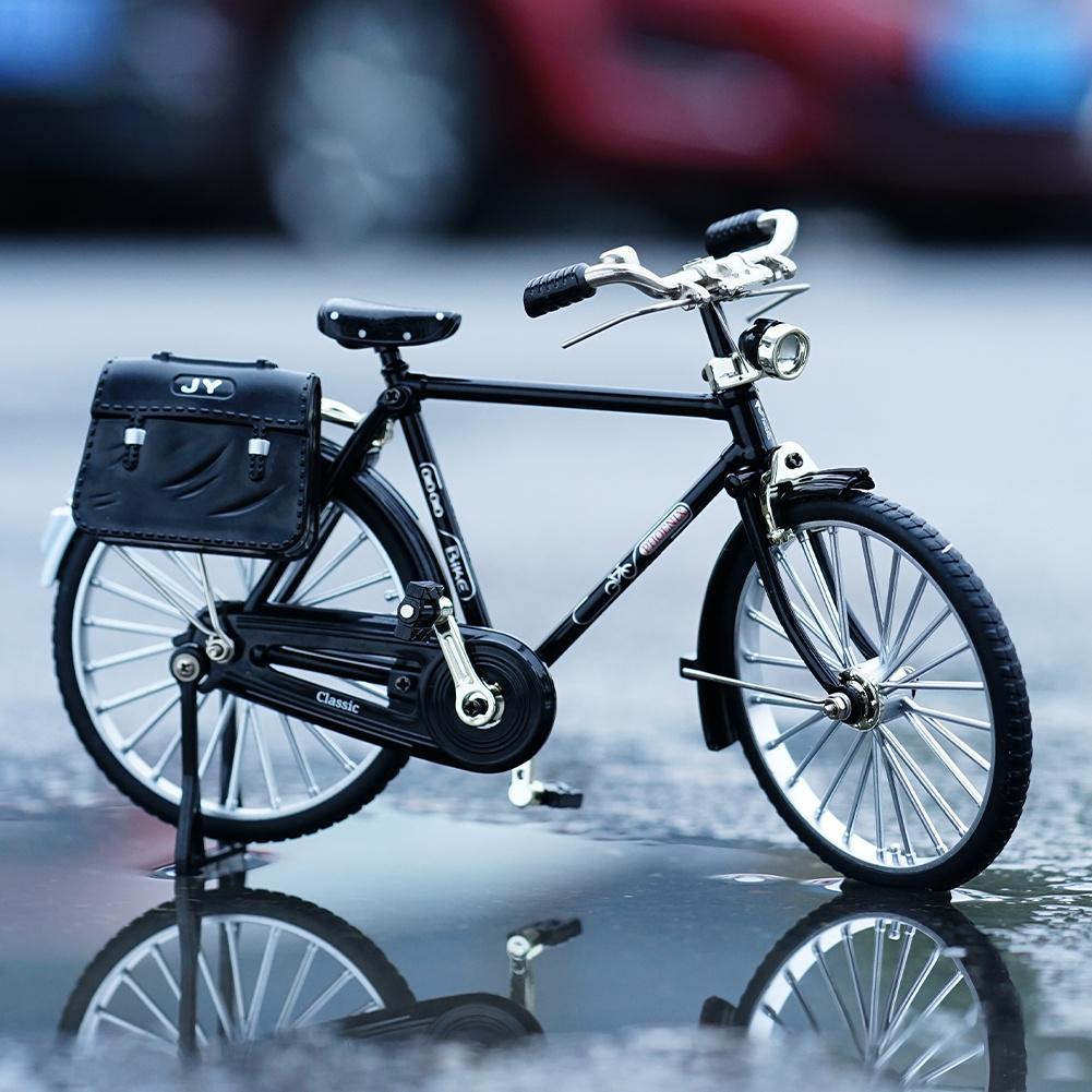 Kletshuts™ Bicycle - Do-It-Yourself Bicycle Model Scale Toy