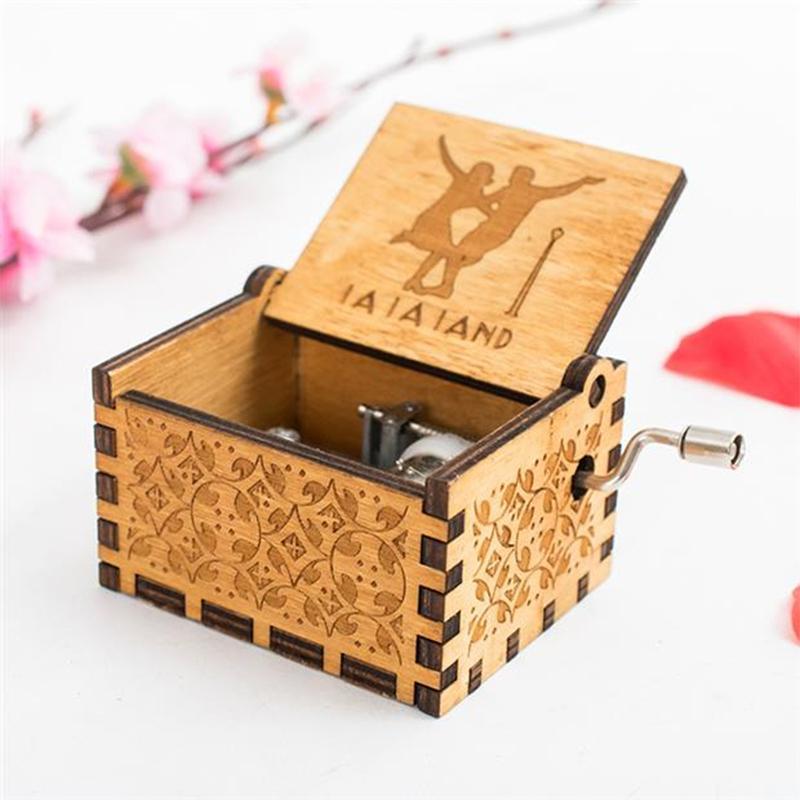MusicBox - Hand Crank Wooden Music Box